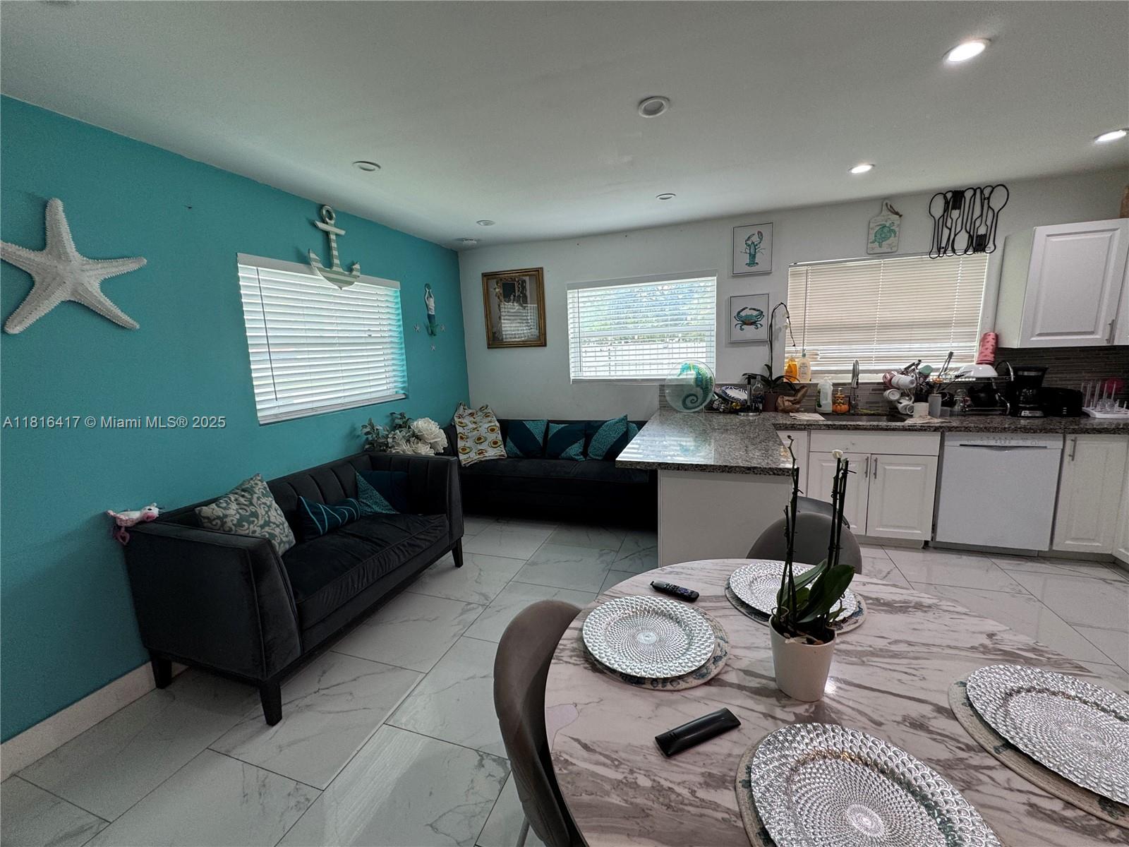 PARA VILLA HEIGHTS - Residential