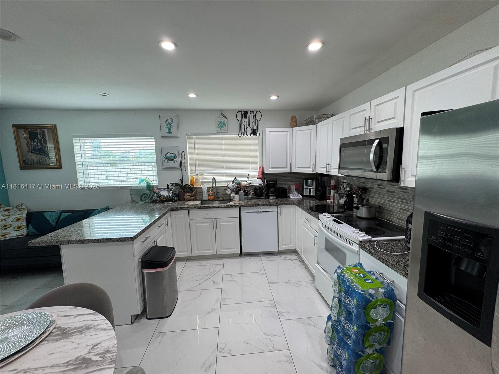 PARA VILLA HEIGHTS - Residential