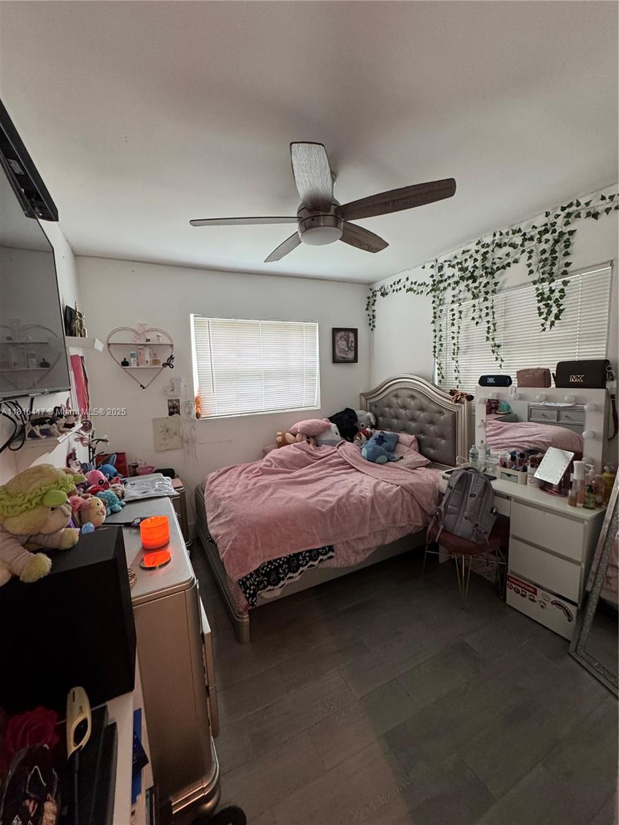 PARA VILLA HEIGHTS - Residential