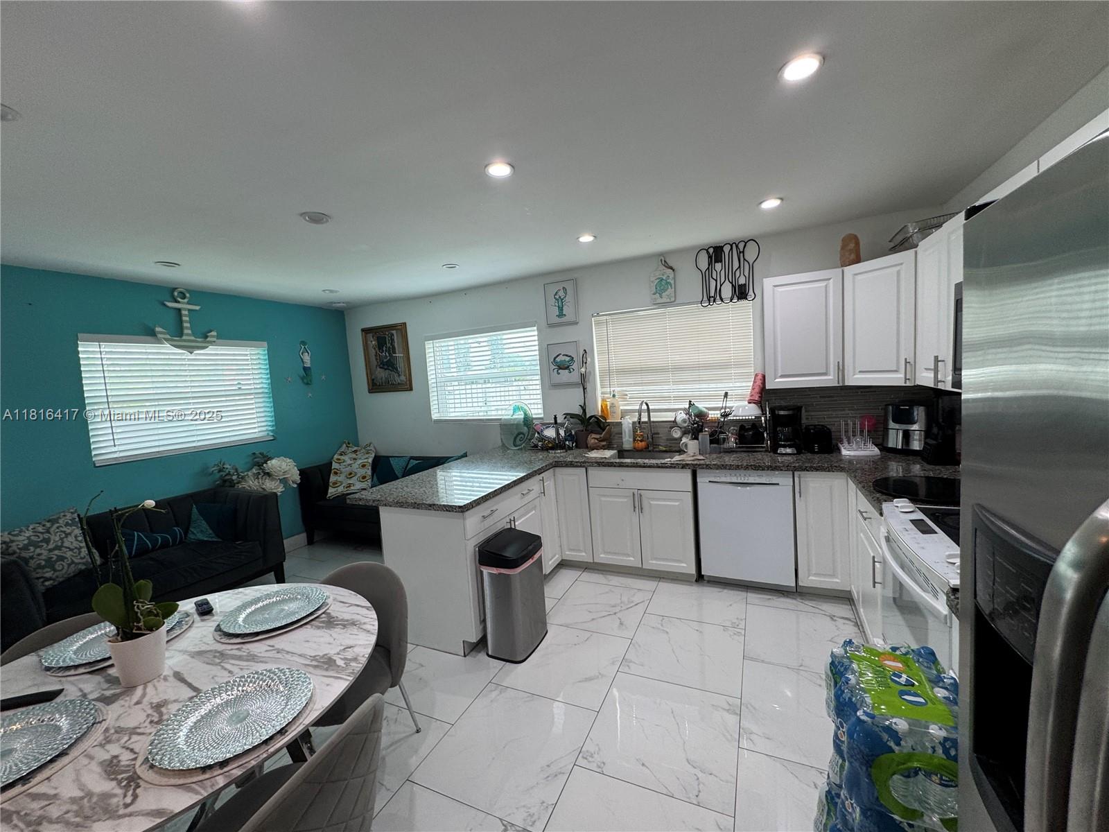 PARA VILLA HEIGHTS - Residential