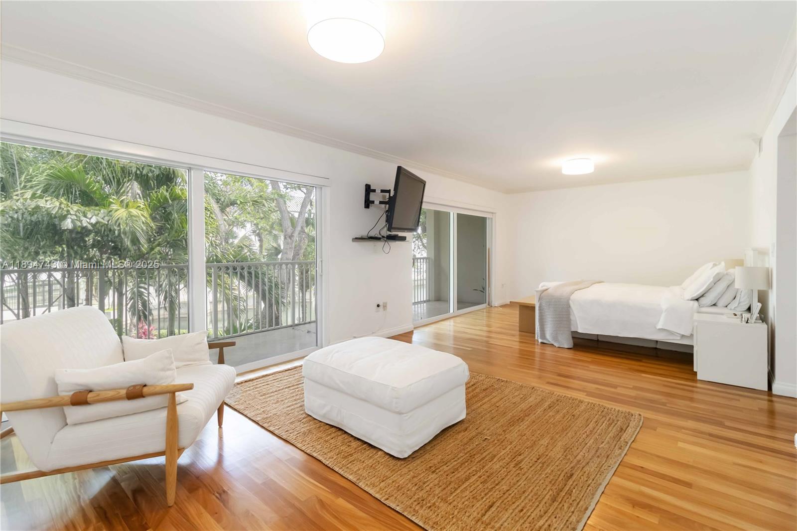 THE TOWNHOMES OF QUAYSIDE - Residential Lease