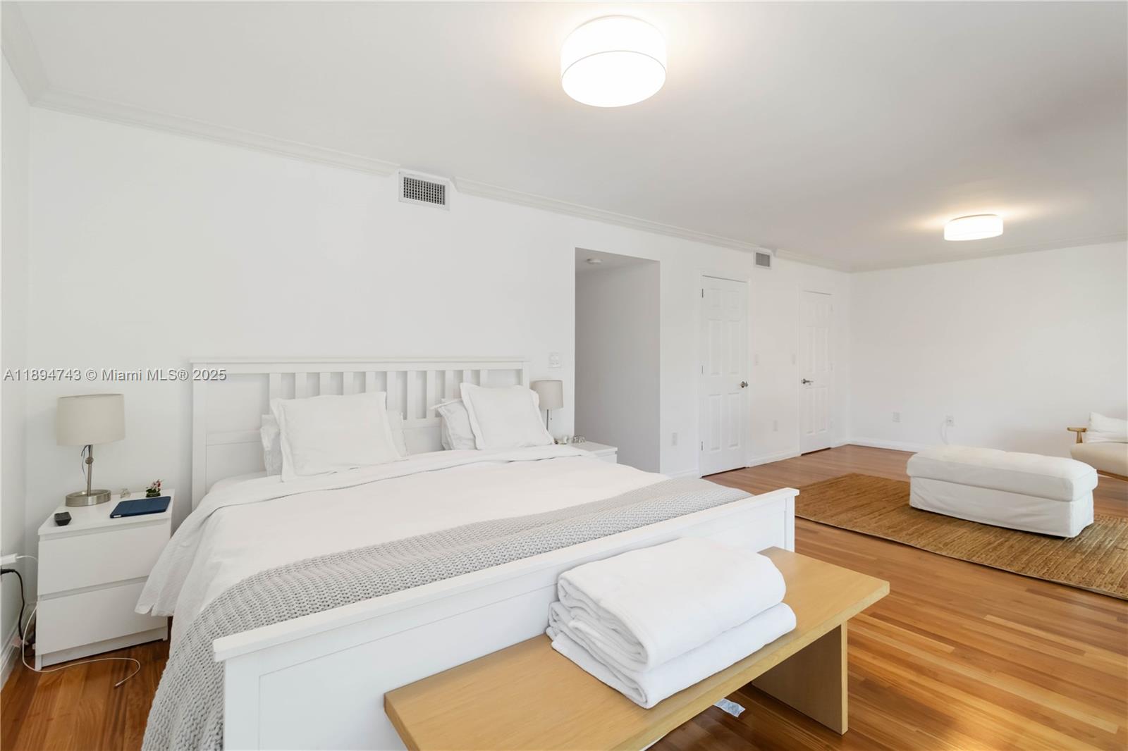THE TOWNHOMES OF QUAYSIDE - Residential Lease