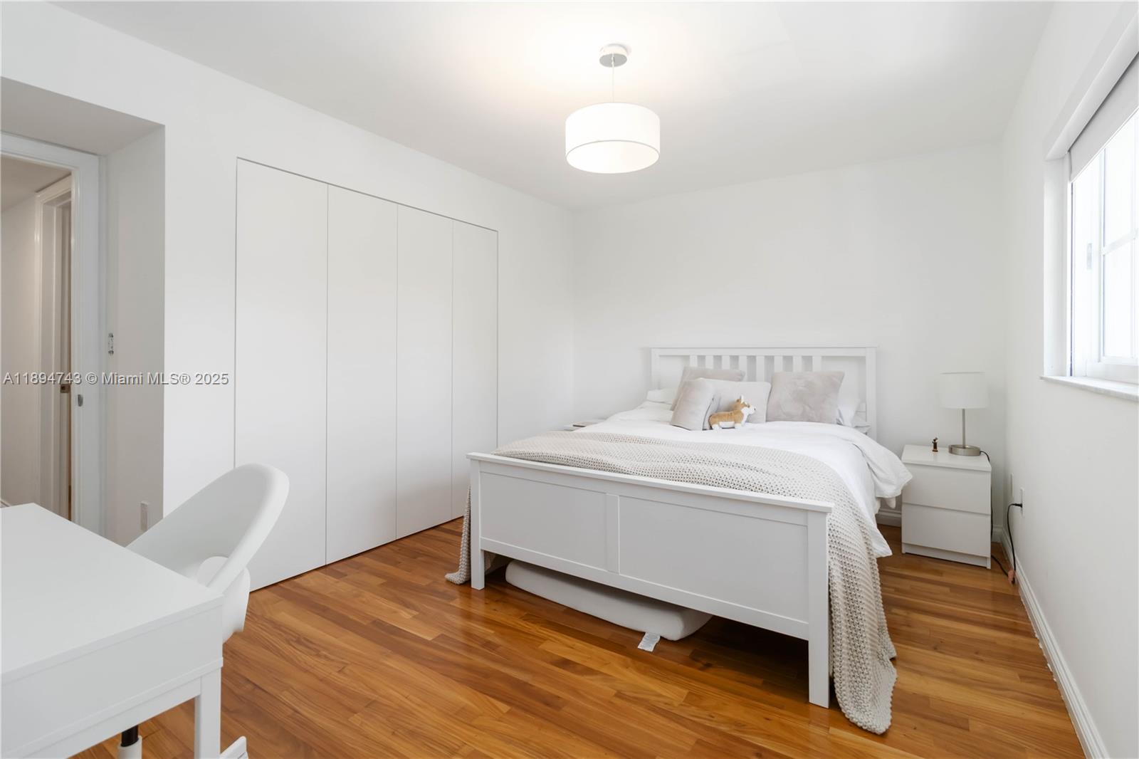 THE TOWNHOMES OF QUAYSIDE - Residential Lease