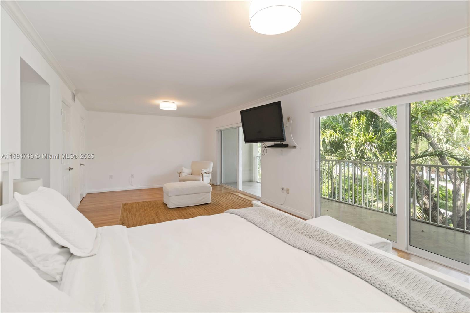 THE TOWNHOMES OF QUAYSIDE - Residential Lease
