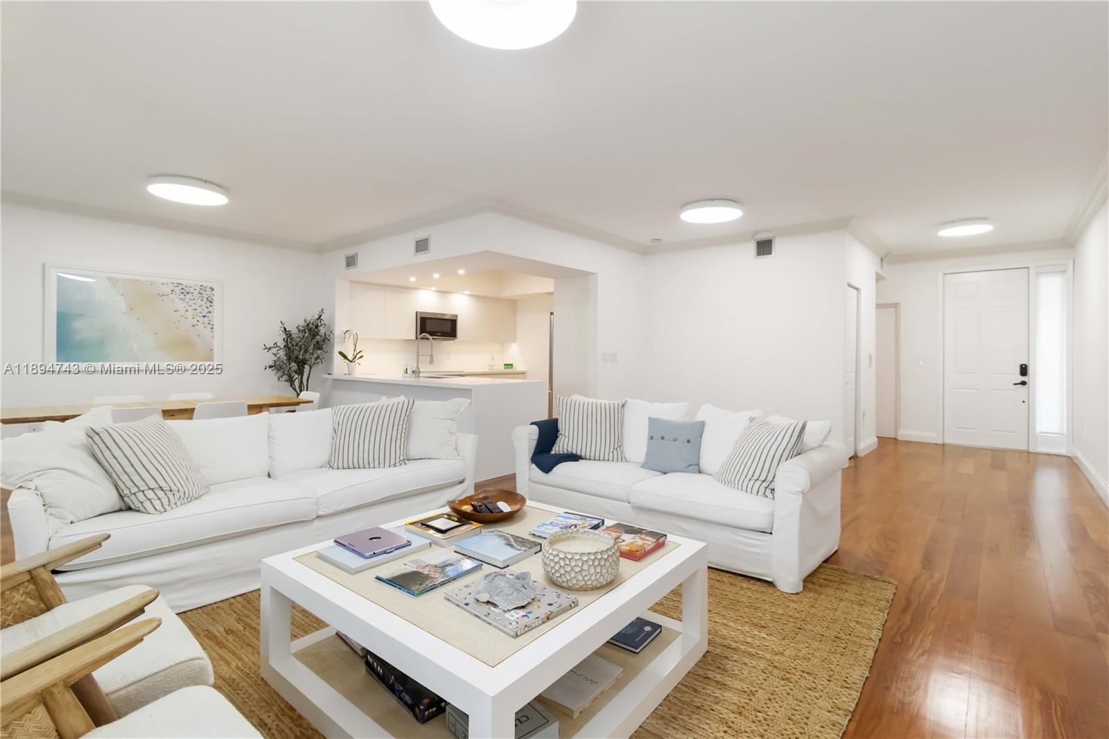THE TOWNHOMES OF QUAYSIDE - Residential Lease