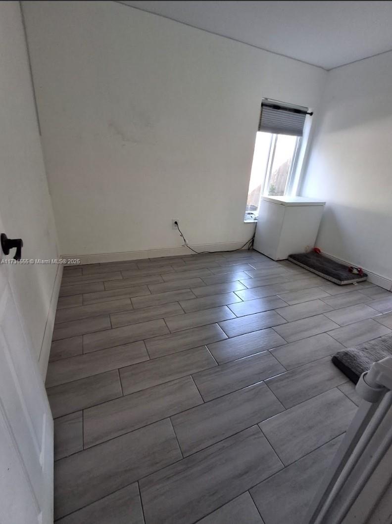 VISTA VERDE TOWNHOUSE SEC - Residential Lease