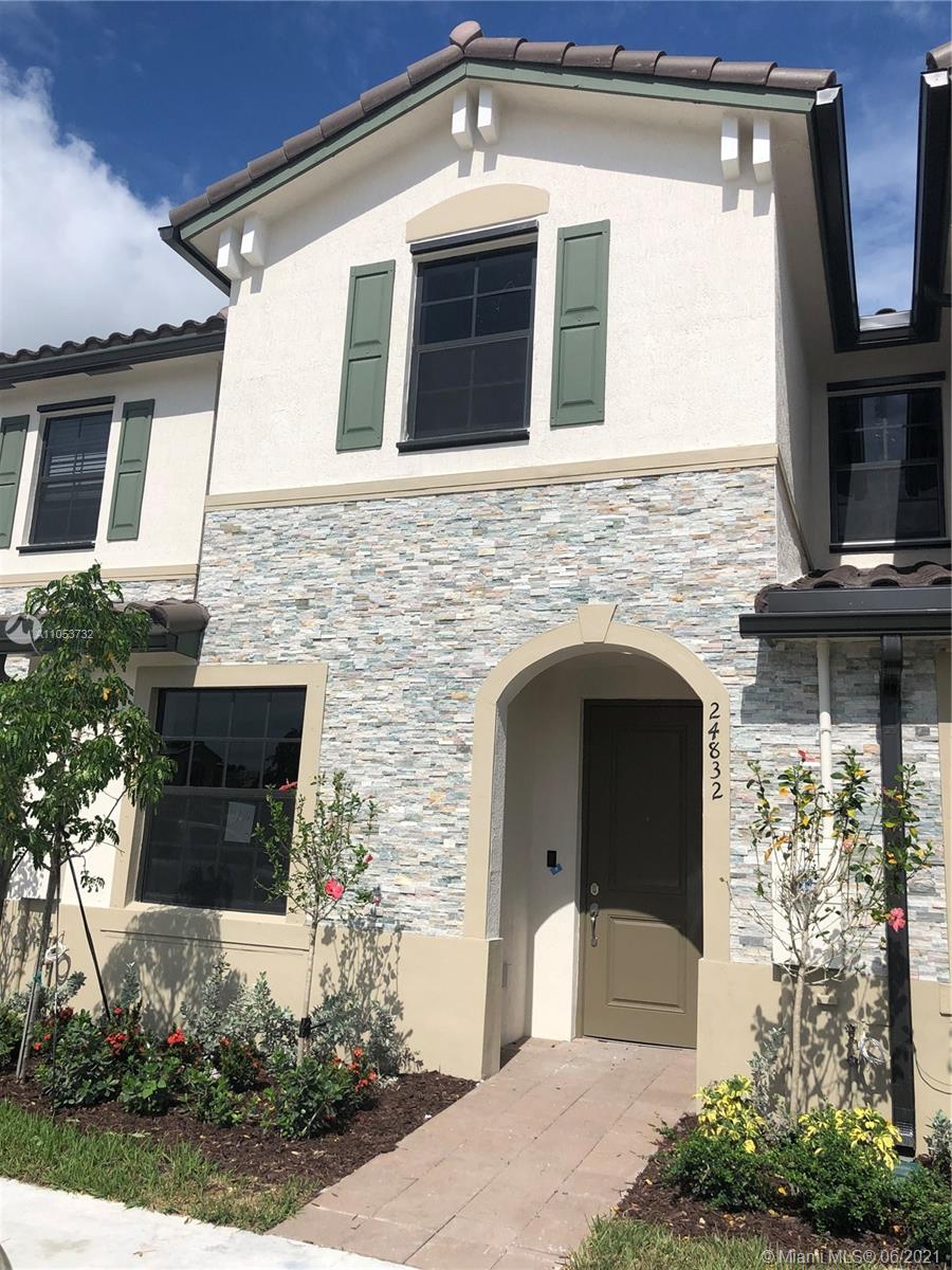 BEAUTIFUL VILLA LIKE A TOWNHOUSE AT ISOLA COMMUNITY 3 BED / 2.5 BATHS, TILE ON FIRST FLOOR. KITCHEN WITH SS APLIANCES, NICE PATIO, LARG WALK-IN CLOSET IN THE MASTER BEDROOM, BIG FAMILY ROOM AND HALF BATHROOM DOWNSTAIRS, WASHER AND DRYER INSIDE THE UNIT. GREAT LOCATION. NEAR TURNPIKE. TENANT OCCUPIED.
