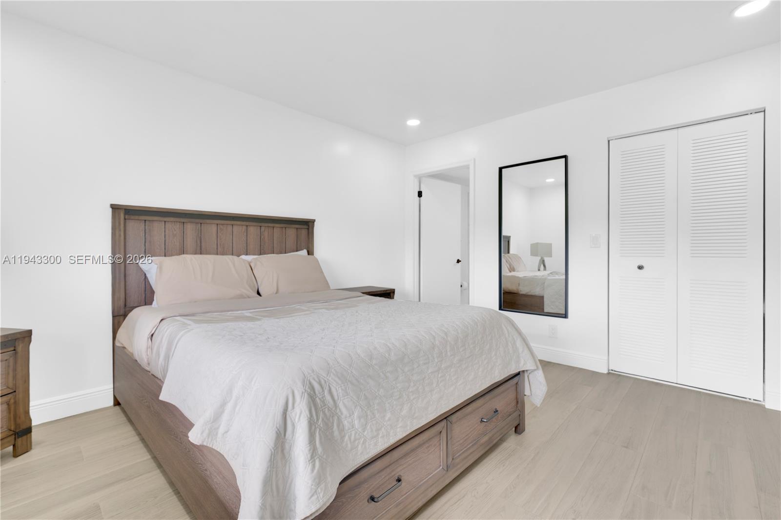 GOLFSIDE CONDO - Residential