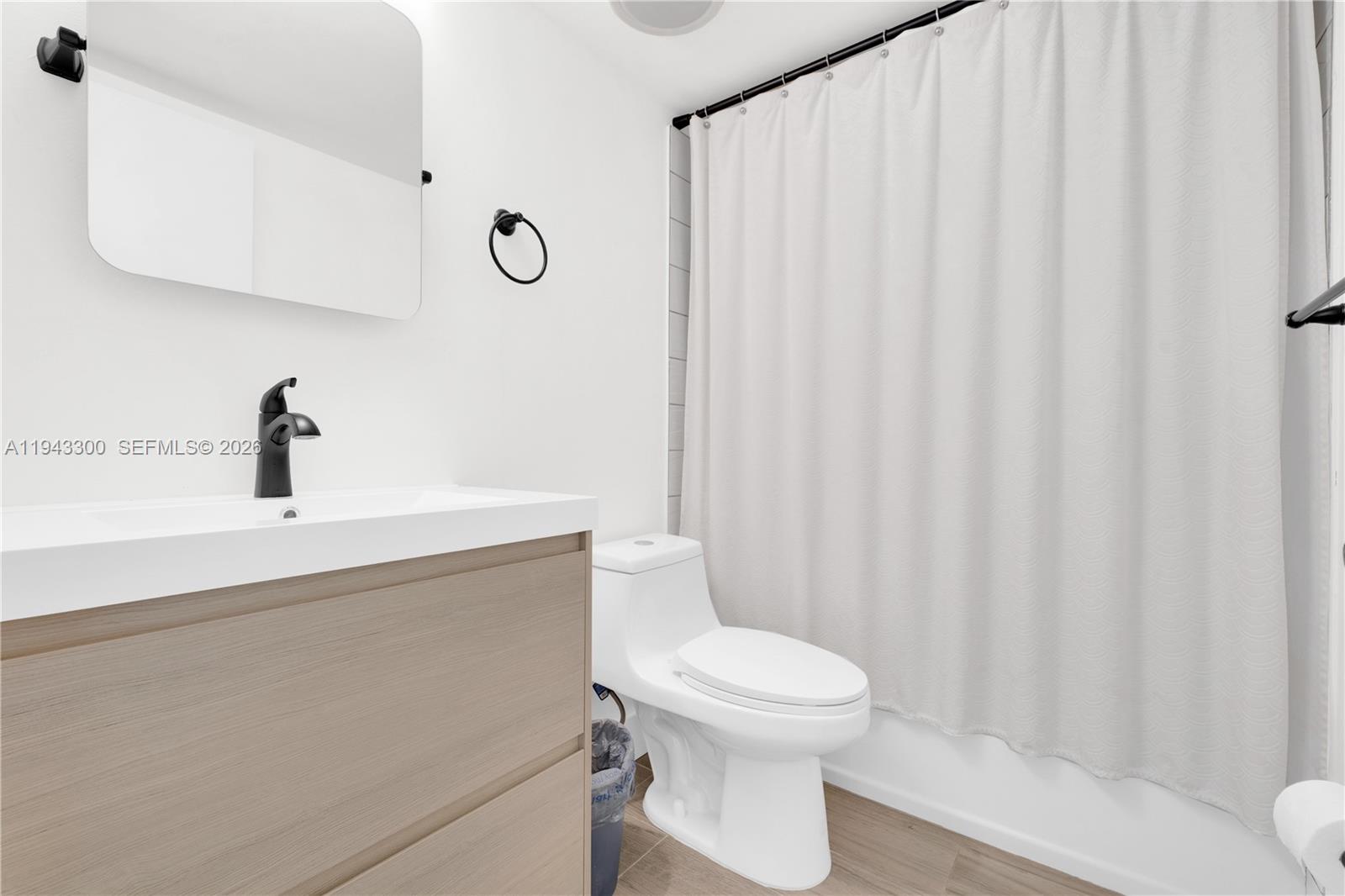 GOLFSIDE CONDO - Residential