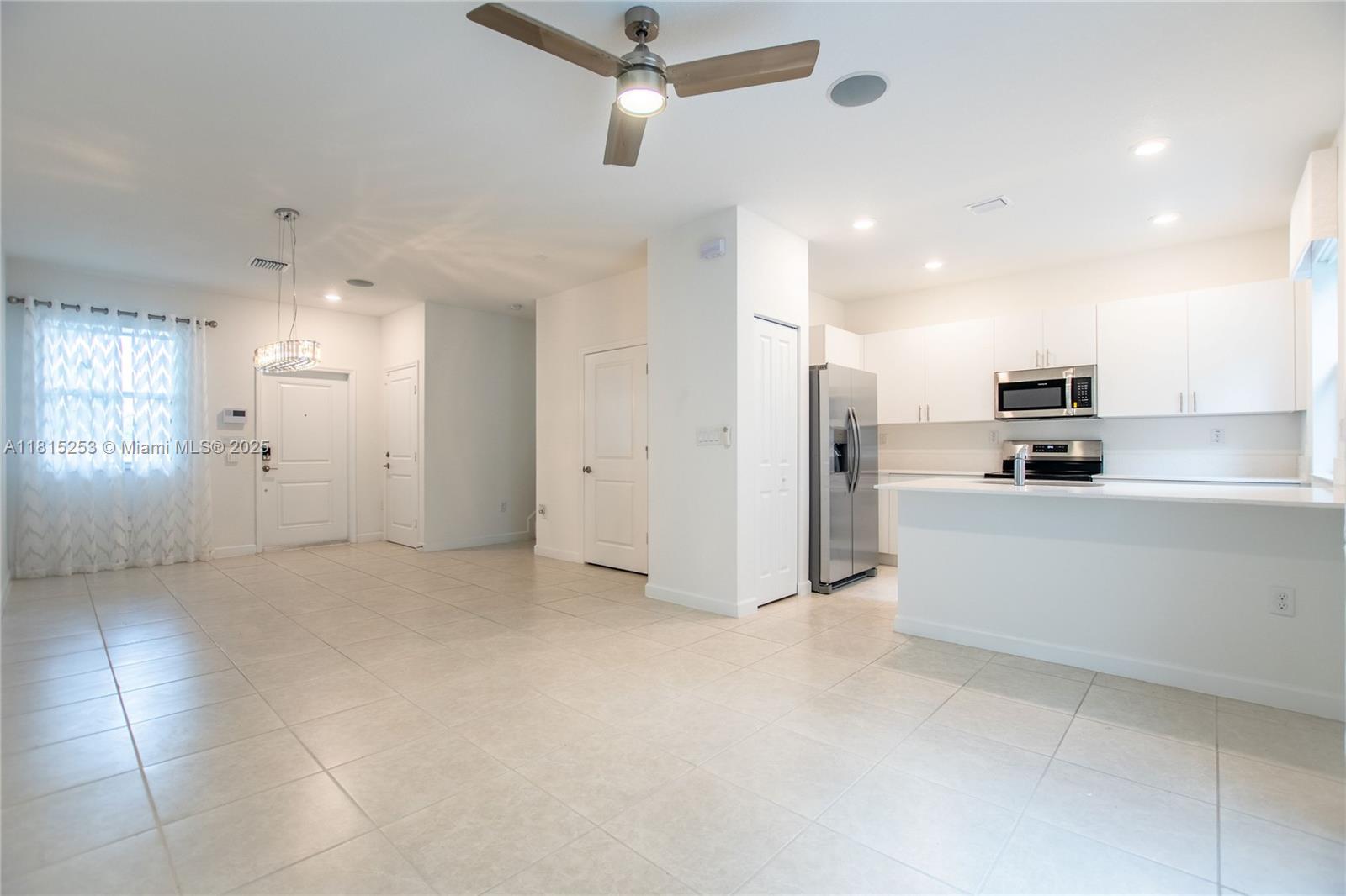 KEYS GATE RESIDENTIAL - Residential Lease