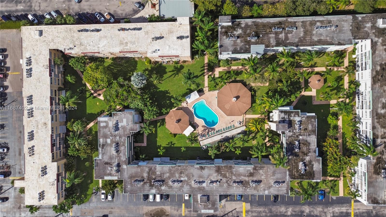 APRIL BREEZE CONDO - Residential