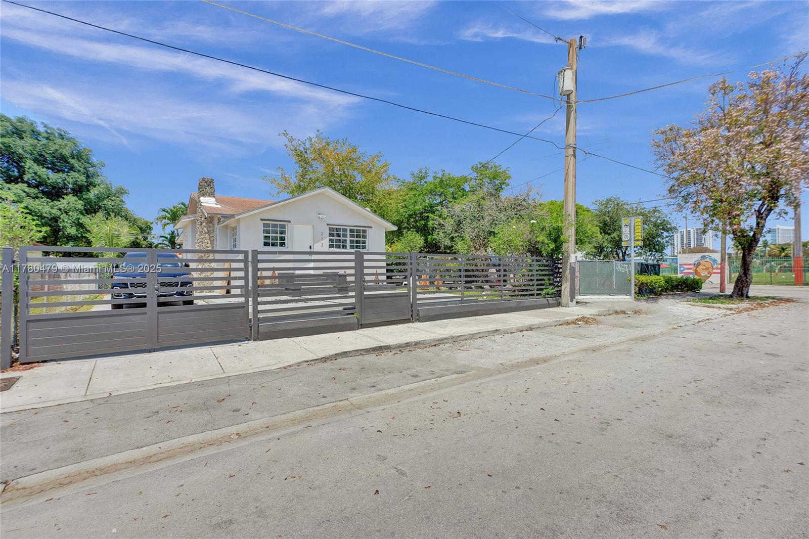 213 NW 34th Ter