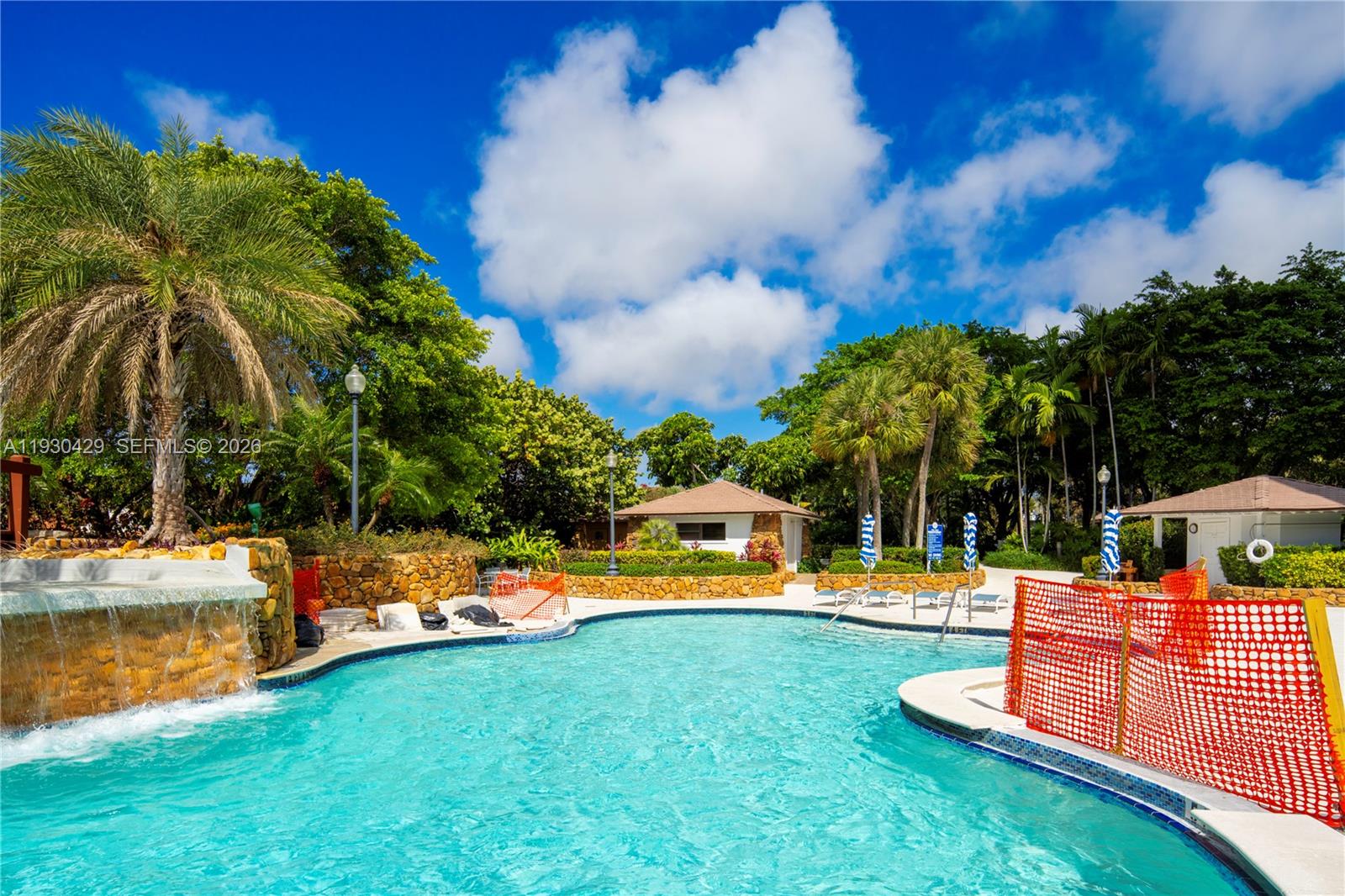 THE TOWERS OF QUAYSIDE CO - Residential