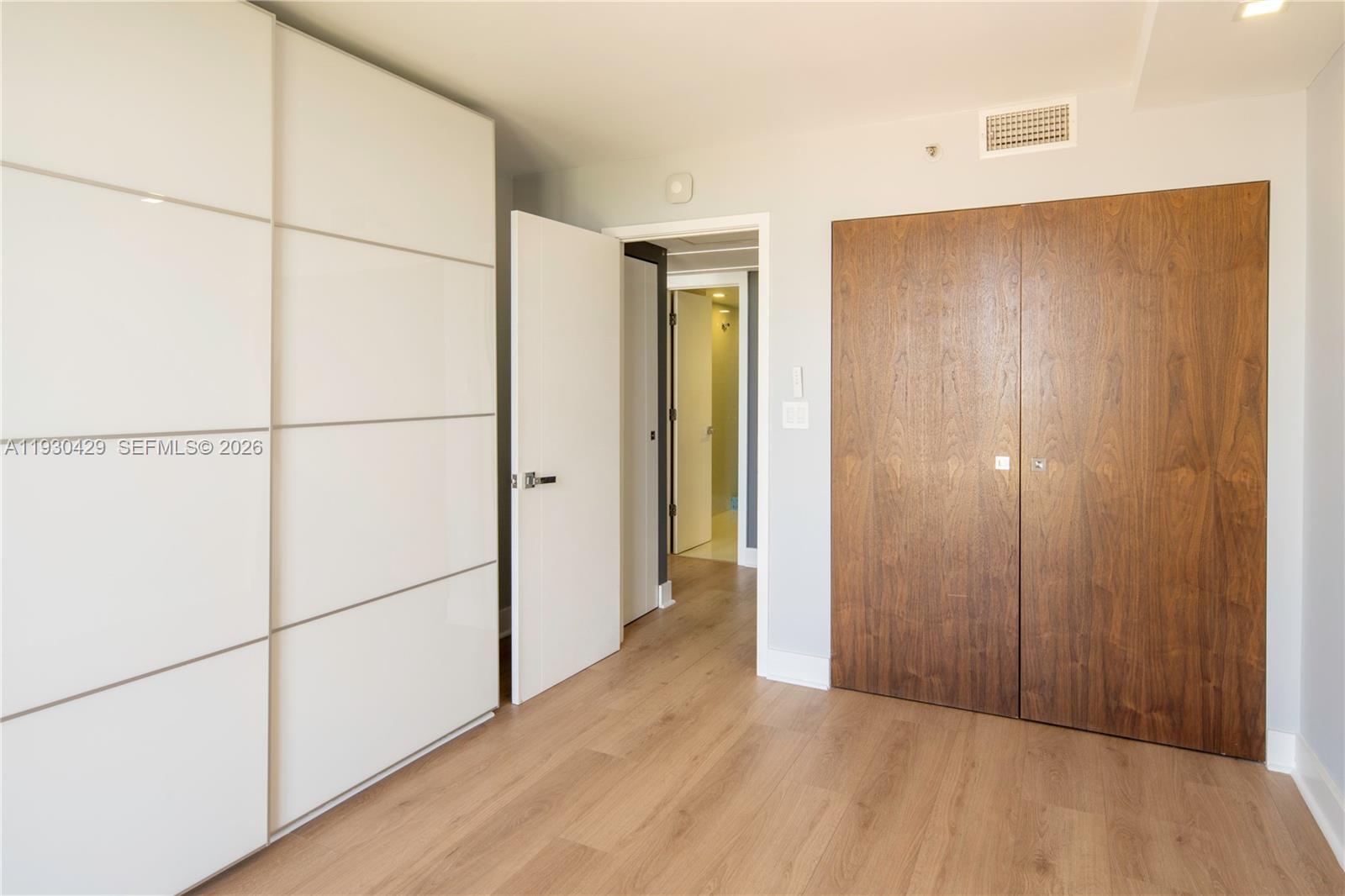 THE TOWERS OF QUAYSIDE CO - Residential