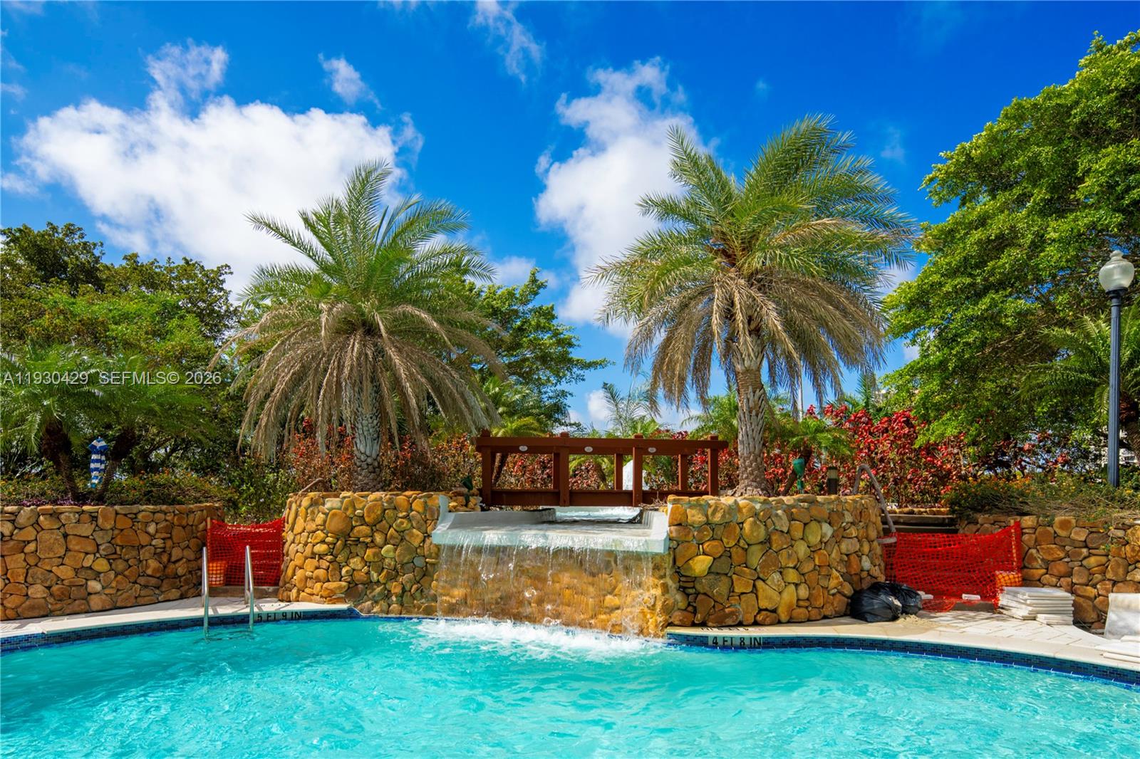 THE TOWERS OF QUAYSIDE CO - Residential