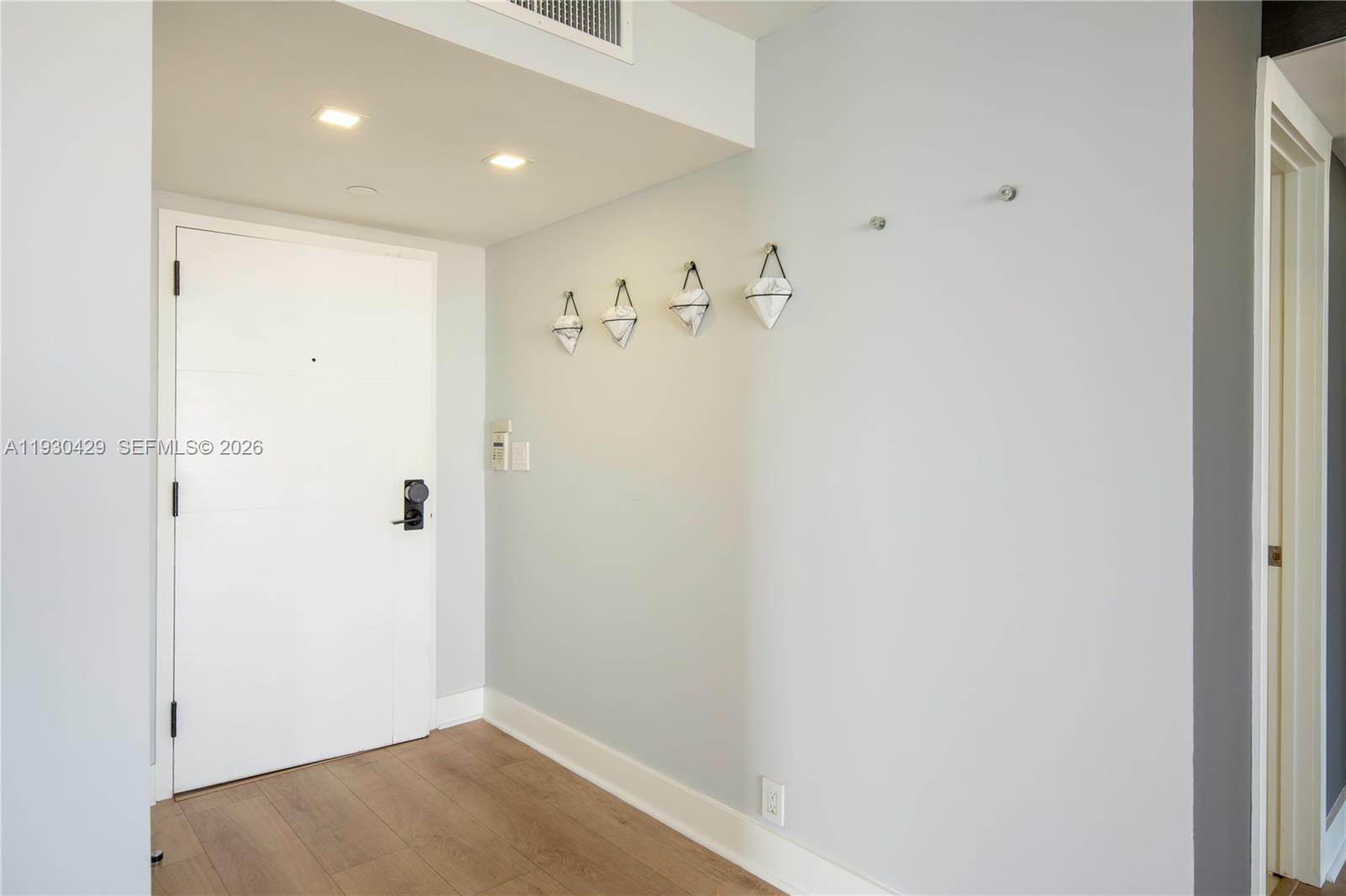 THE TOWERS OF QUAYSIDE CO - Residential