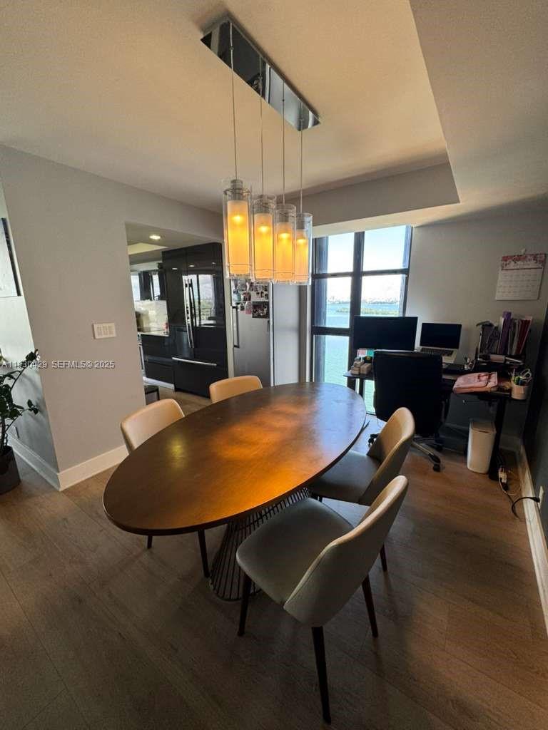 THE TOWERS OF QUAYSIDE CO - Residential