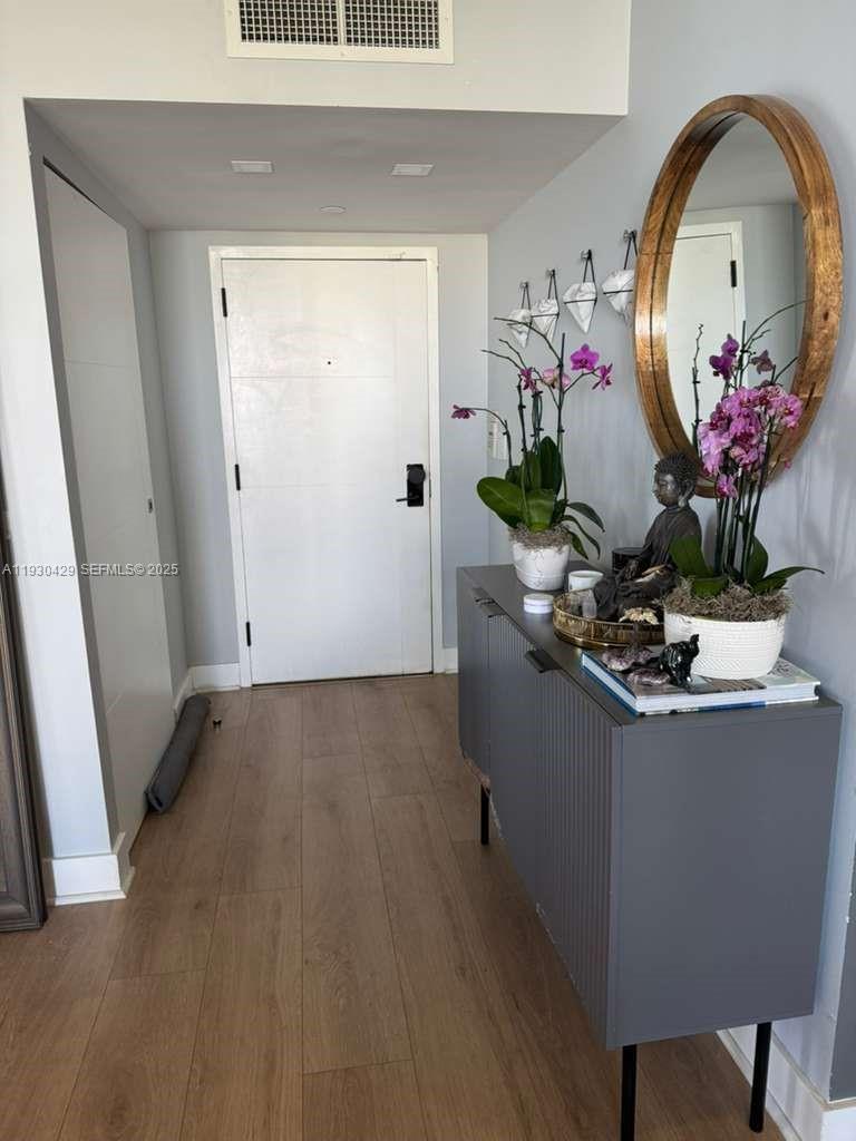 THE TOWERS OF QUAYSIDE CO - Residential