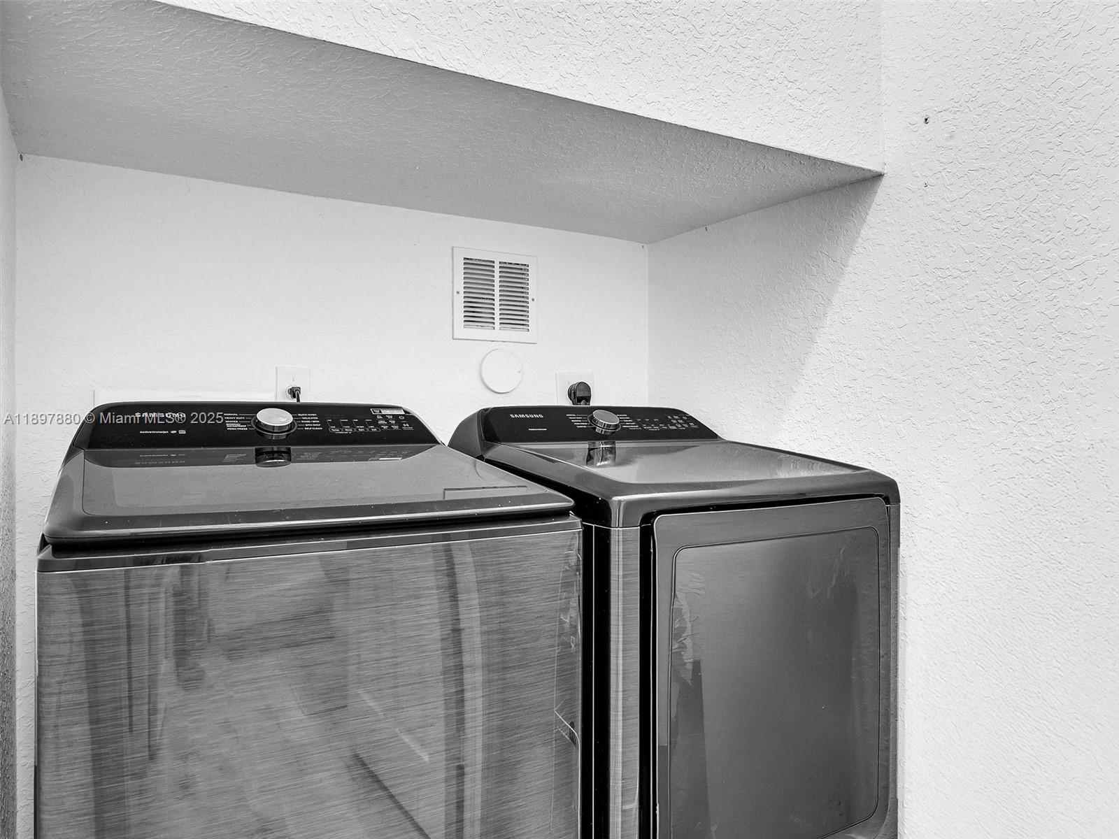 NEXT SUNRISE ENSEMBLE - Residential