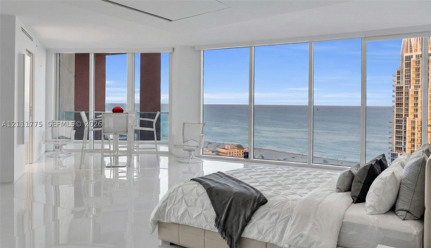300 S Pointe Dr 3105
