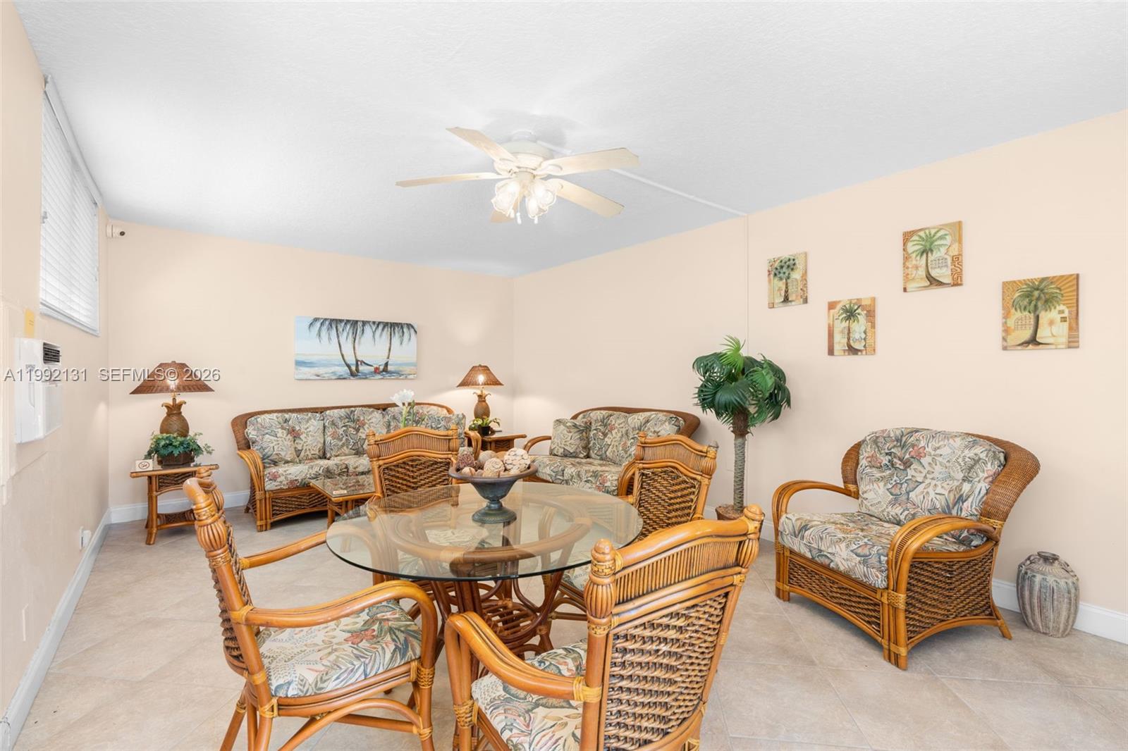 CASA VERANO CONDO - Residential