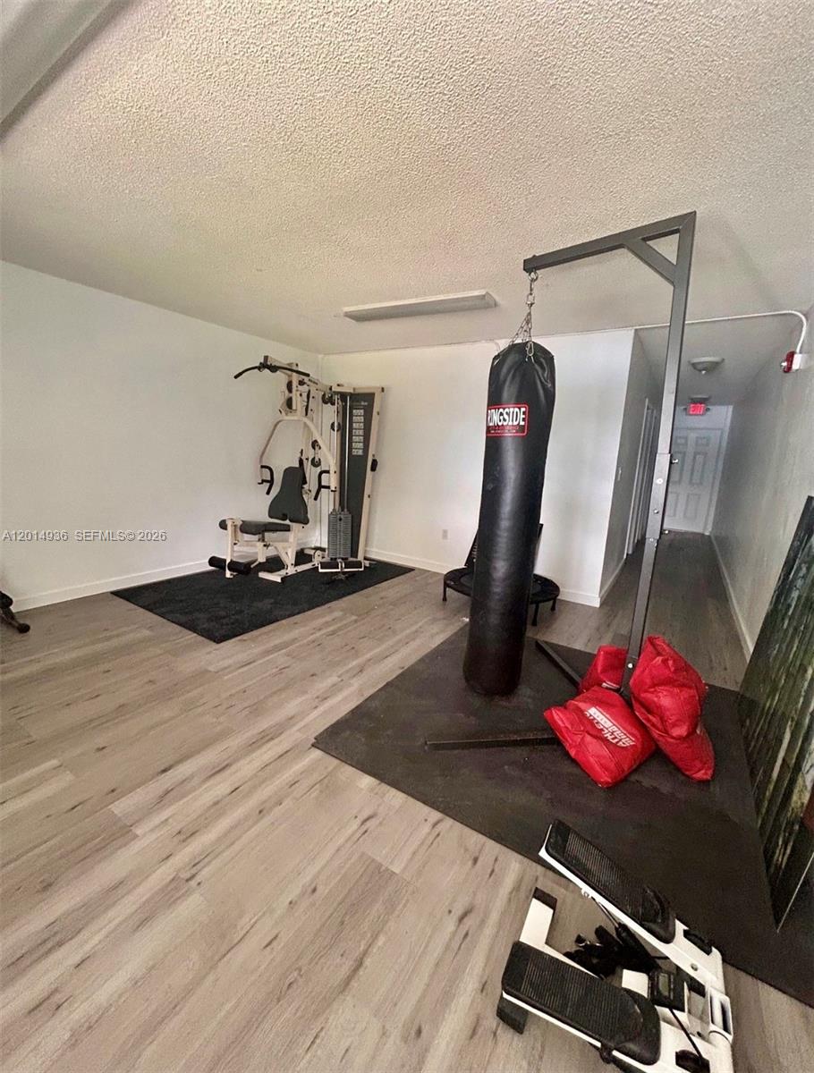ROLLING GREEN CONDO E - Residential Lease