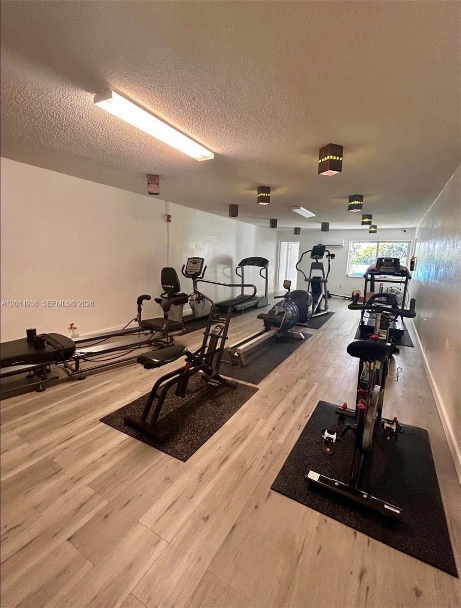 ROLLING GREEN CONDO E - Residential Lease