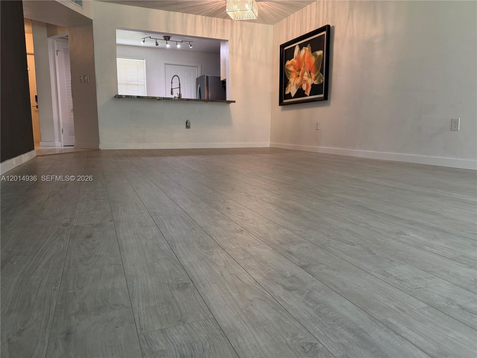 ROLLING GREEN CONDO E - Residential Lease