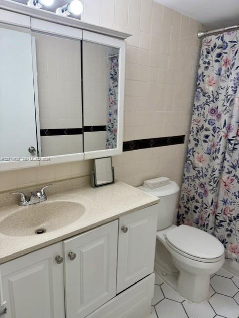 ROLLING GREEN CONDO E - Residential Lease