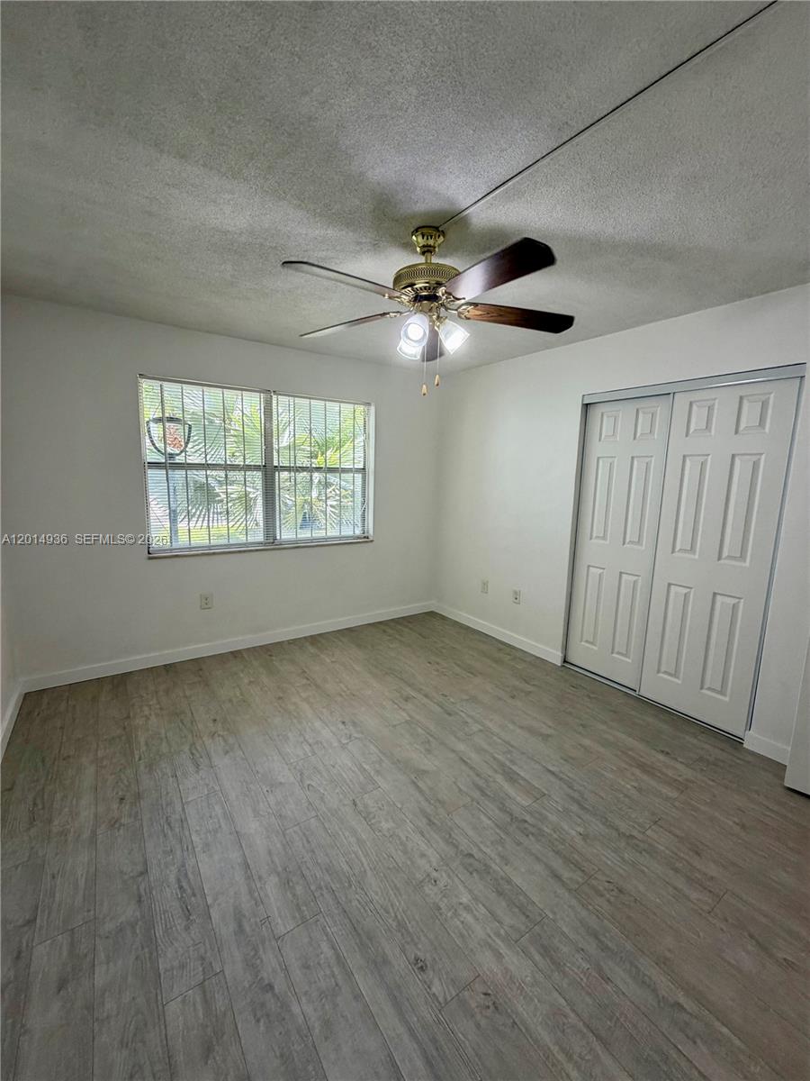 ROLLING GREEN CONDO E - Residential Lease