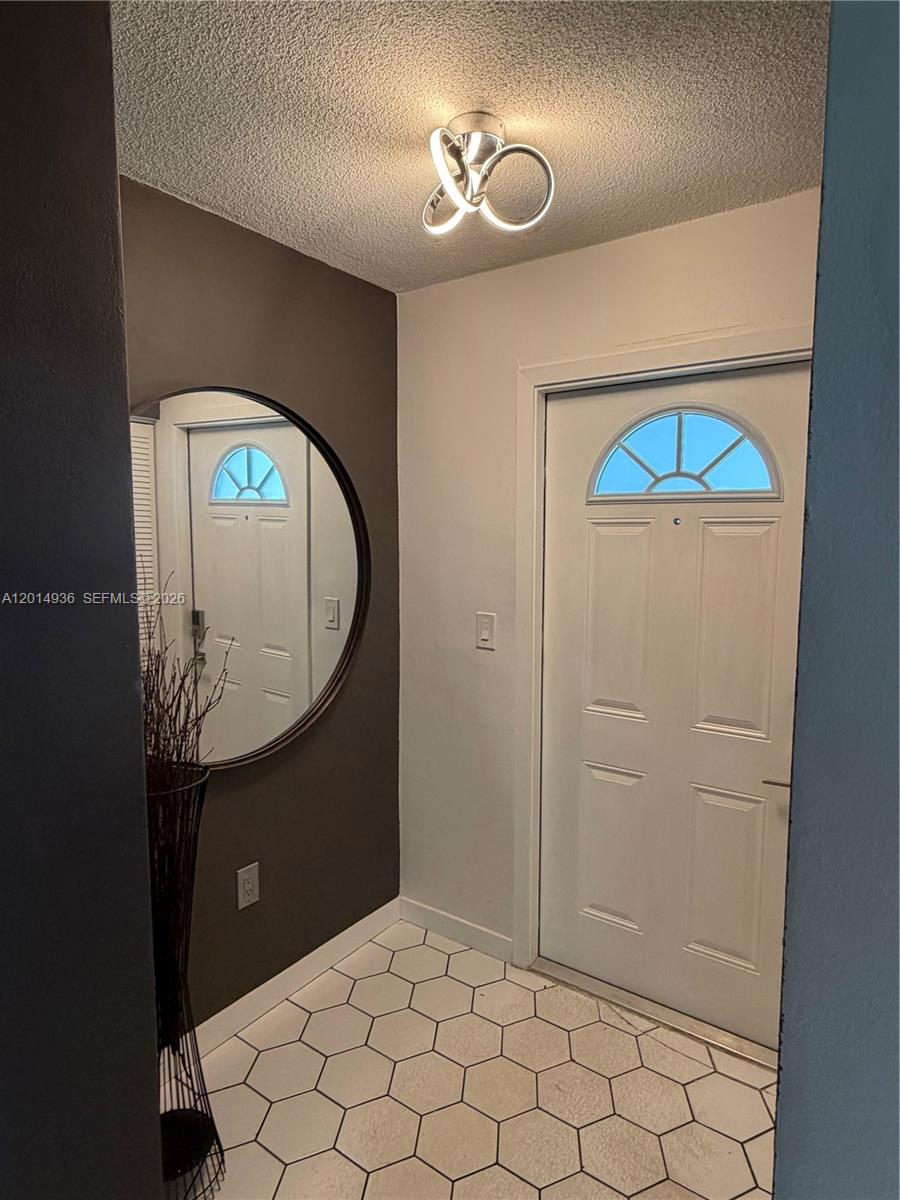 ROLLING GREEN CONDO E - Residential Lease