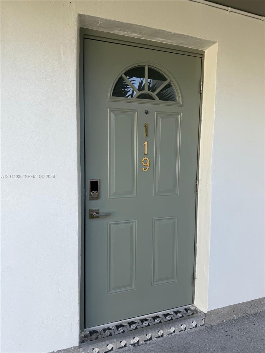 ROLLING GREEN CONDO E - Residential Lease