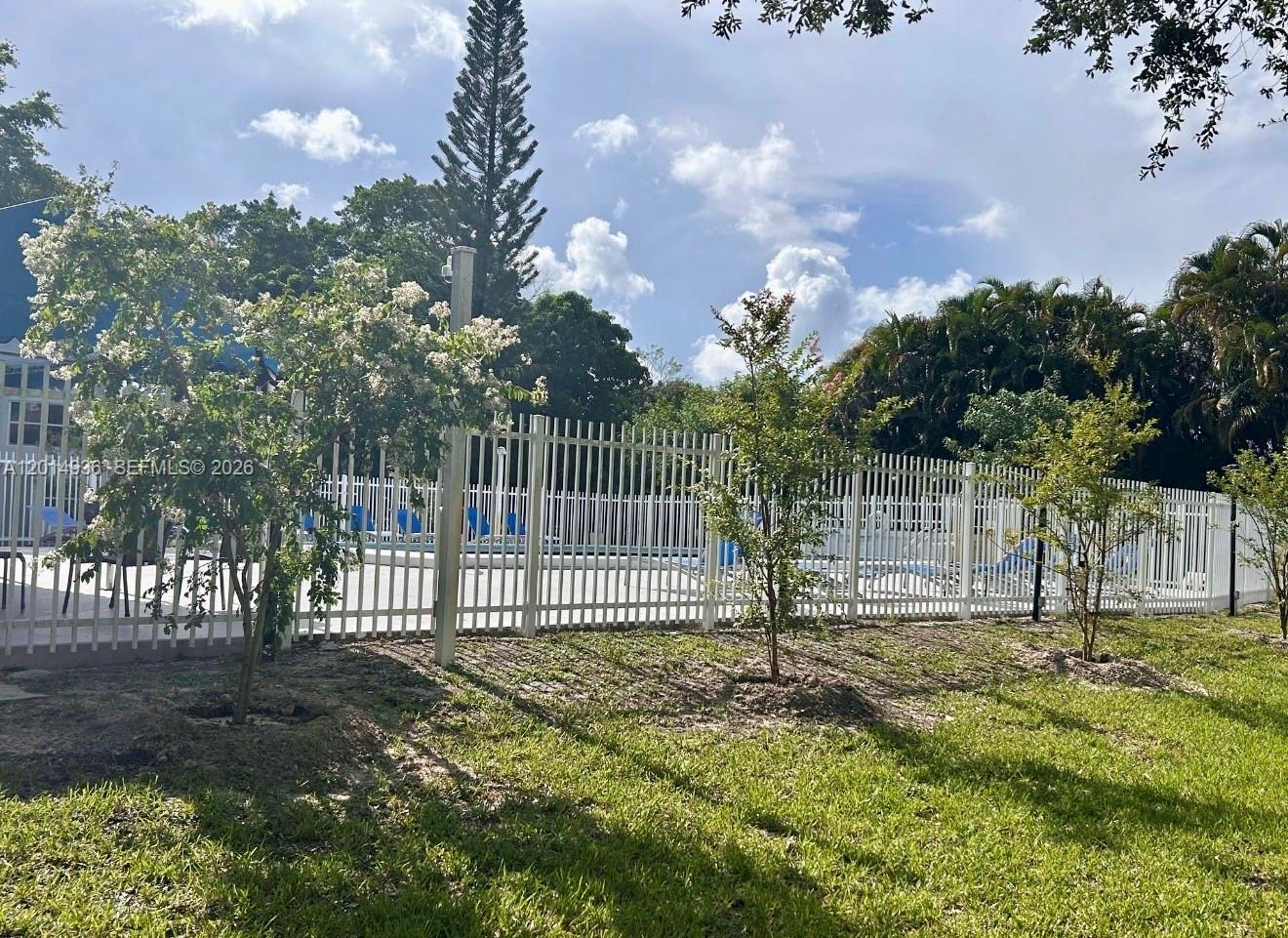 ROLLING GREEN CONDO E - Residential Lease