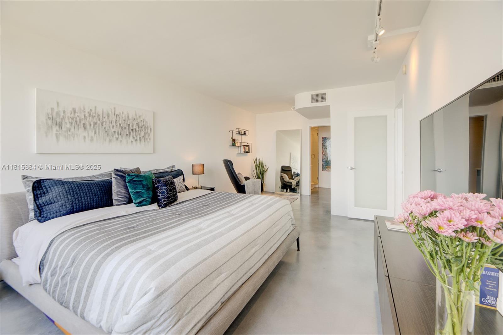 MIRADOR 1000 CONDO - Residential Lease