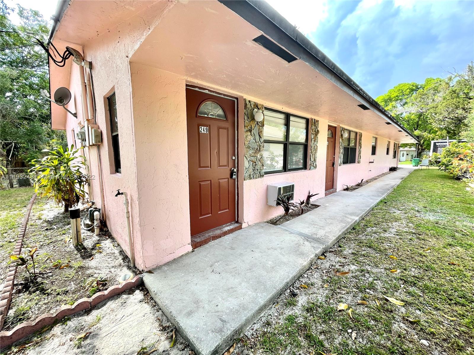 DANIA HEIGHTS EXT - Residential Lease