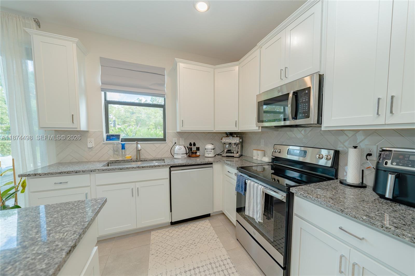 FLAVOR PICT TOWNHOMES PUD - Residential