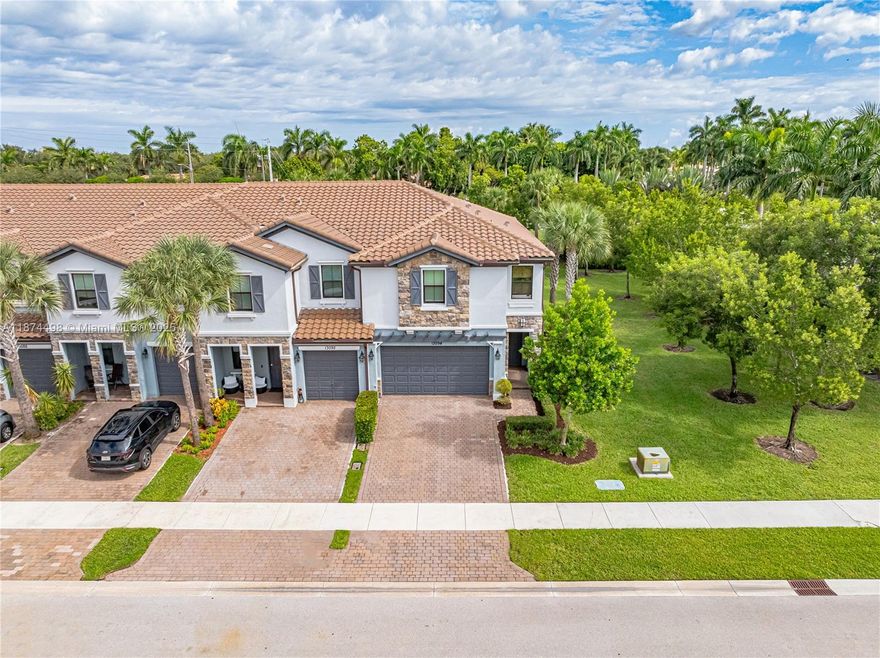 Welcome to this spacious 2,008 sq. ft. corner town home, offering 4 bedrooms and 3.5 bathrooms in the sought-after gated community of Cambria Parc. Built in 2020 with durable CBS construction and a classic Spanish-style concrete tile roof, this residence combines modern finishes with thoughtful design.
Inside, you’ll find an open and comfortable floor plan with 18" x 18" ceramic tile flooring on the main level and in all bathrooms. The master suite impresses with soaring 13' ceilings, a large walk-in closet, dual vanity sinks, a separate shower, linen closet, and a relaxing soaking tub. Upstairs, the hallway includes two additional bathrooms and a convenient laundry closet with a large-capacity washer and dryer plus overhead shelving.