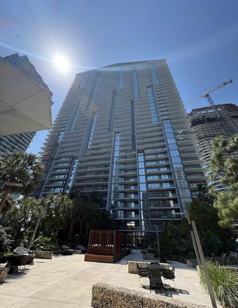 88 SW 7th St 3307 Miami FL 33130