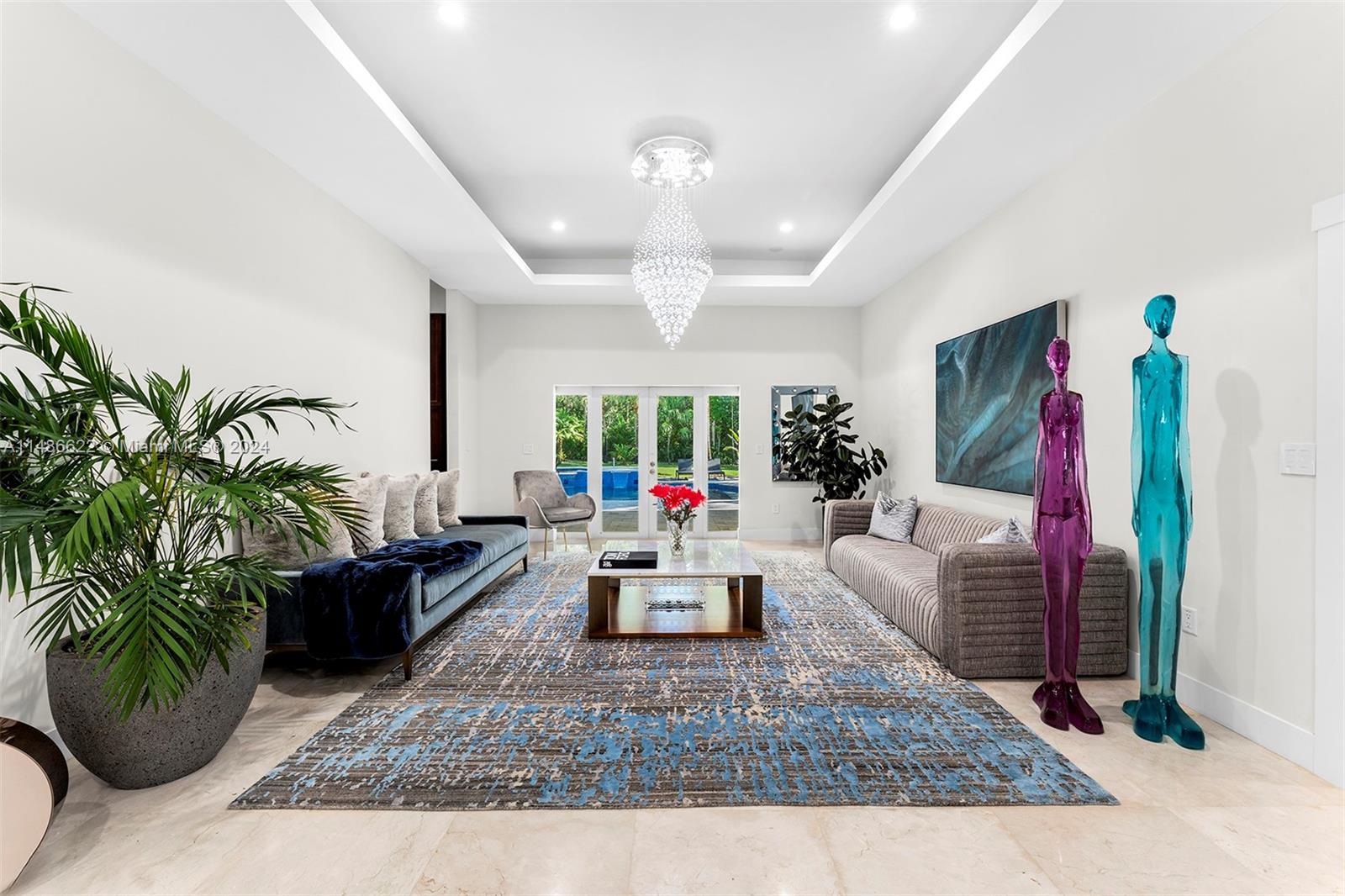 RUNAWAY PINES - Residential
