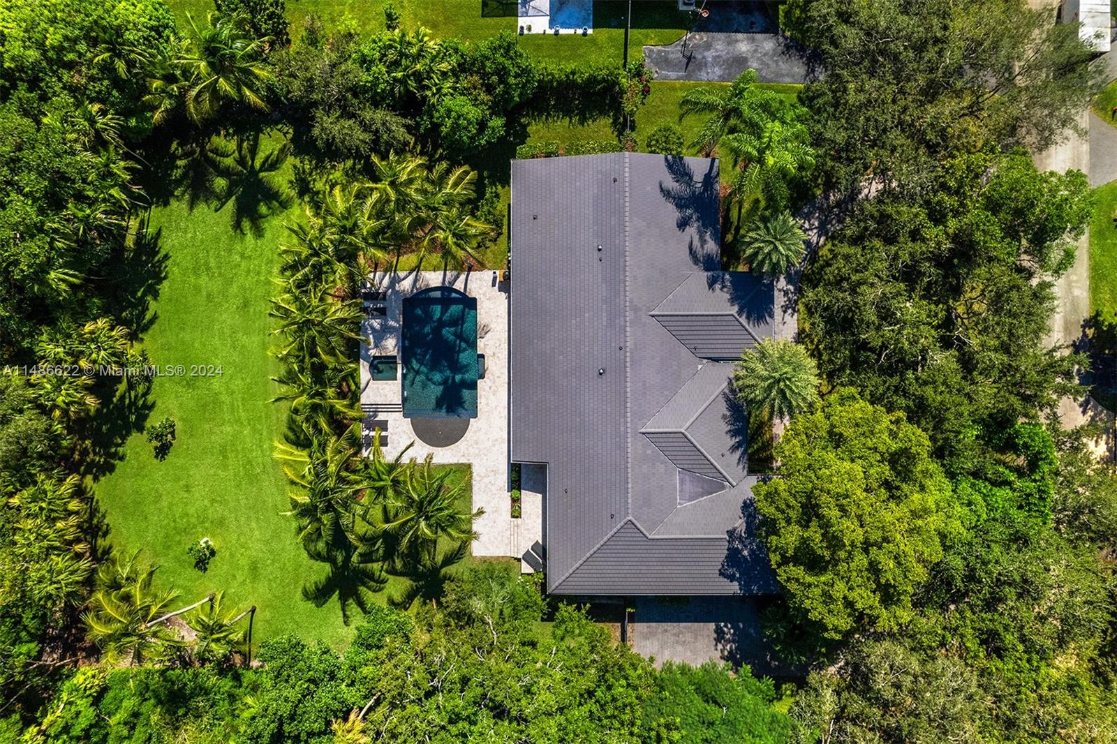 RUNAWAY PINES - Residential