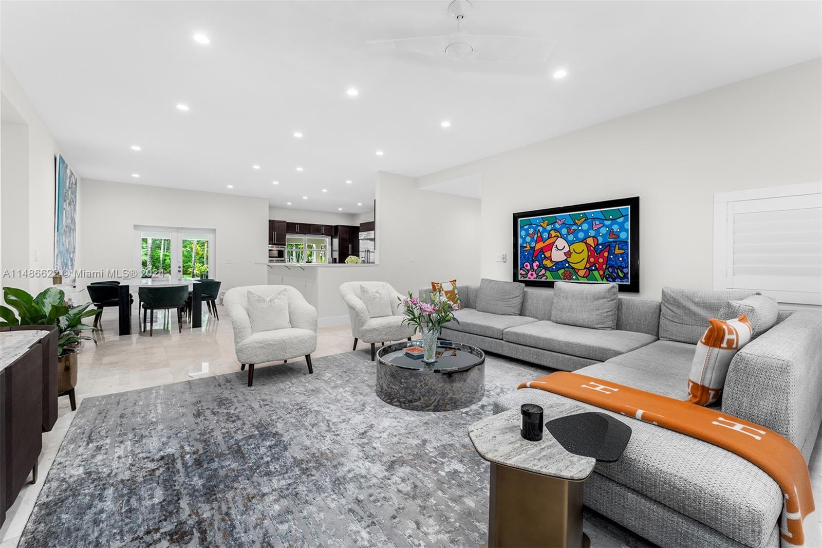 RUNAWAY PINES - Residential