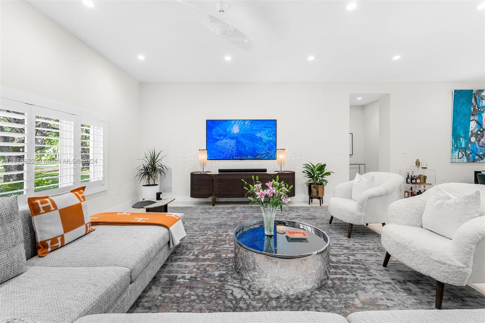 RUNAWAY PINES - Residential