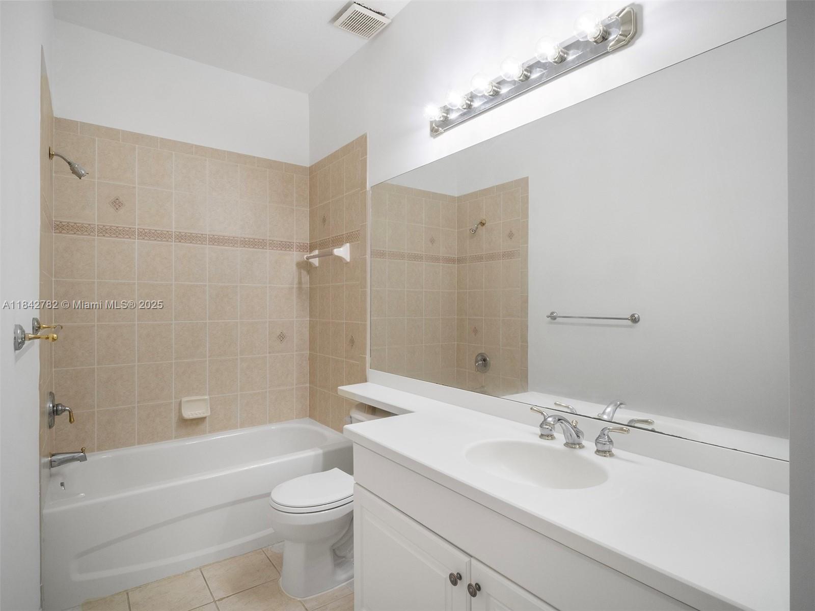 CARRIAGE POINTE TOWNHOMES - Residential