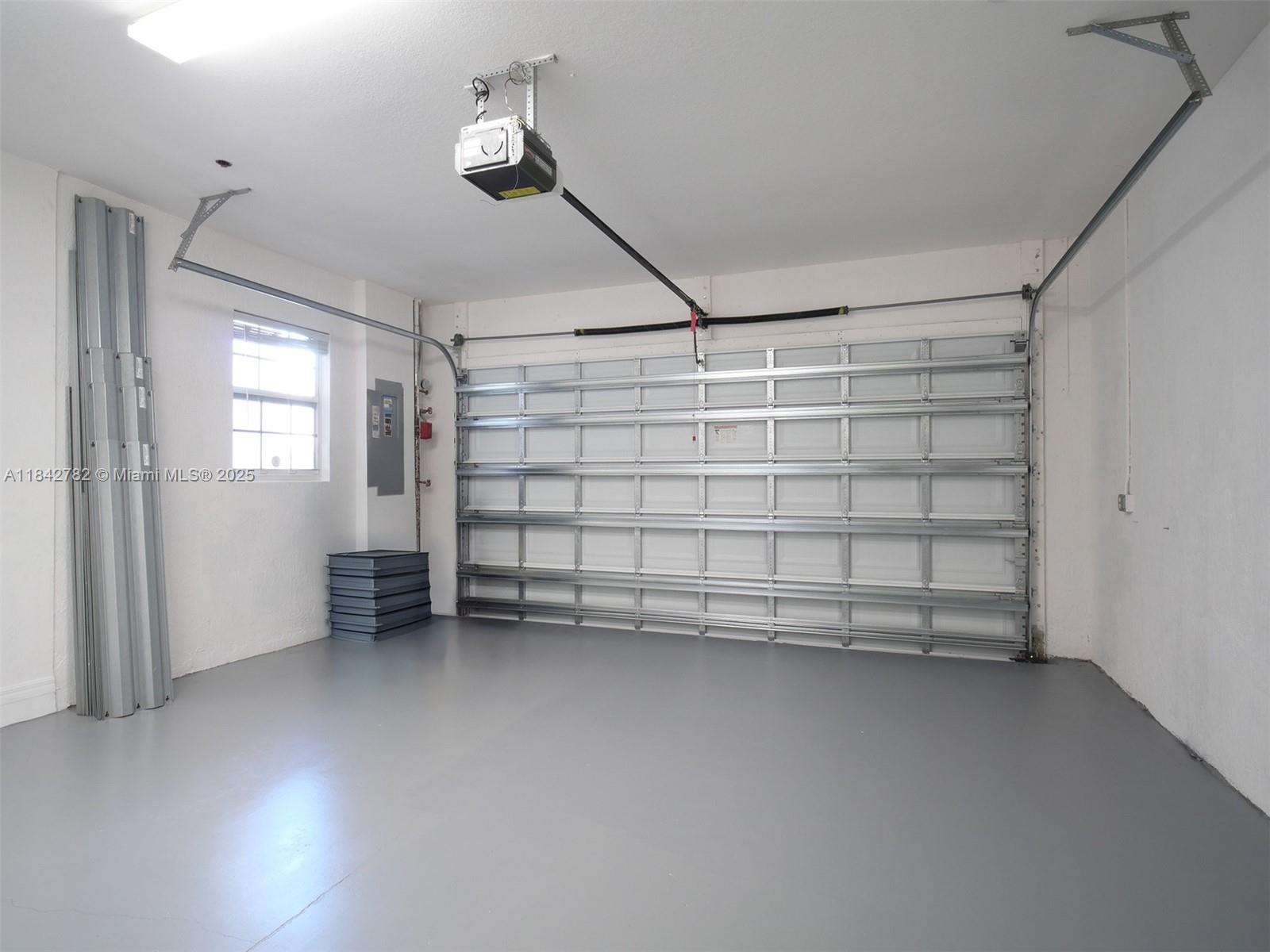 CARRIAGE POINTE TOWNHOMES - Residential