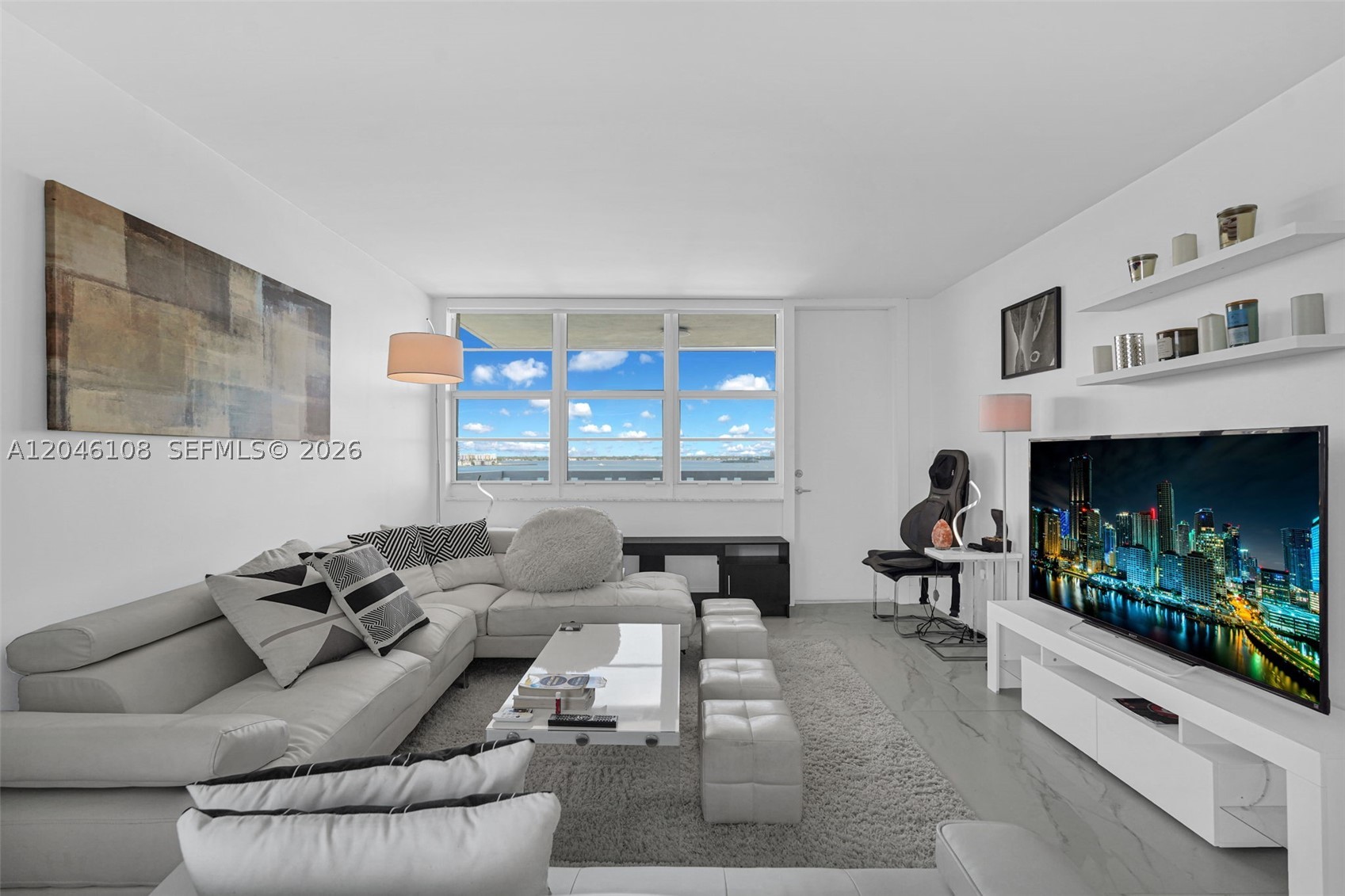 2016 Bay Dr 808