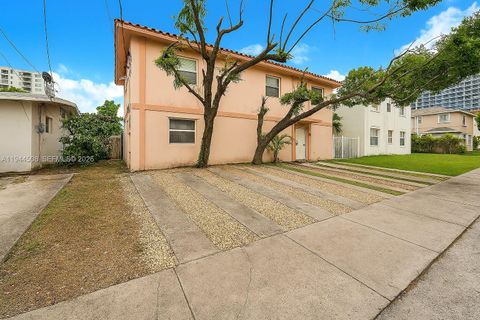 2645 SW 28th Ct Miami FL 33133