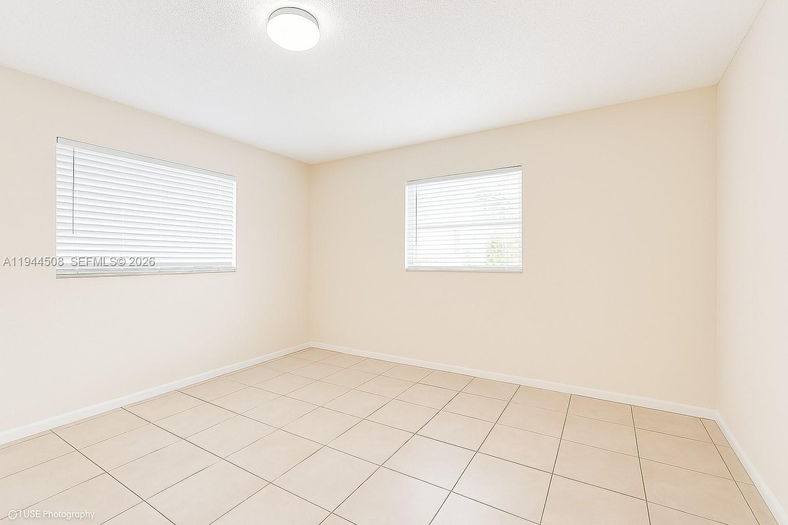 SOUTH BAY ESTATES - Residential Income