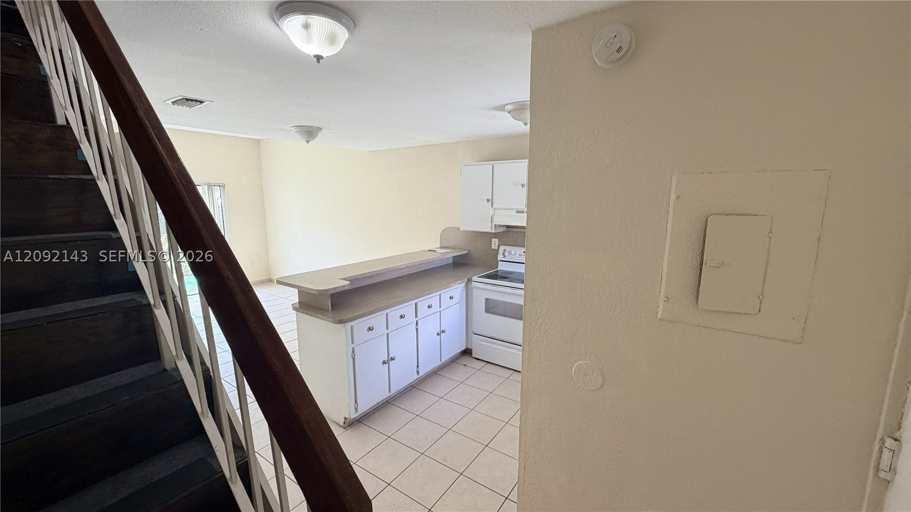 5712 W 25th Ct 5712