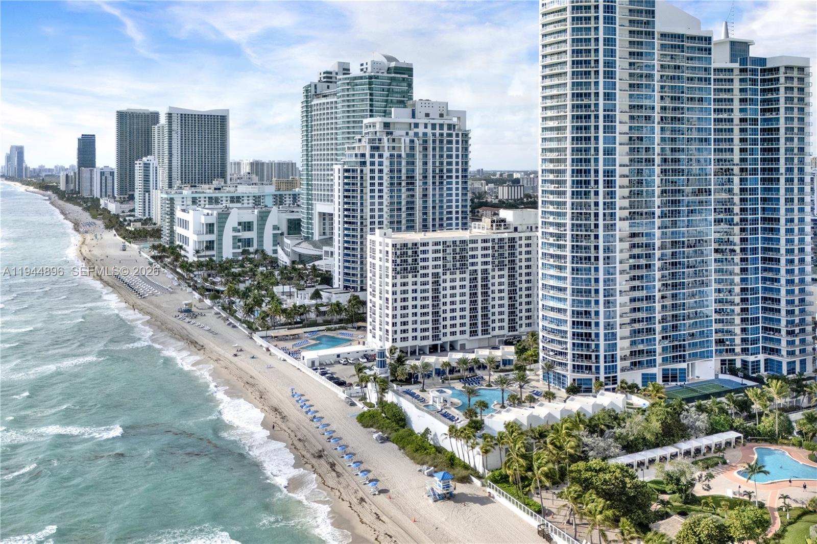 ALEXANDER TOWERS CONDO - Residential