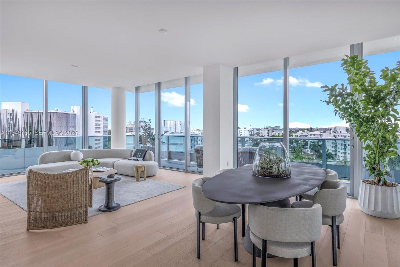 9201 E Bay Harbor Dr UPH02